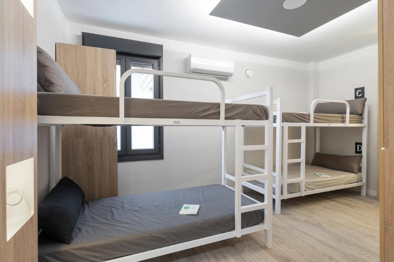 Albergue Alda Pilgrim Понферрада Екстер'єр фото